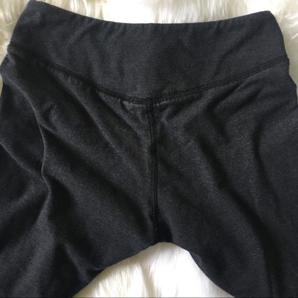 Brandy Melville Jaycee Charcoal Gray Leggings - Picture 8 of 8